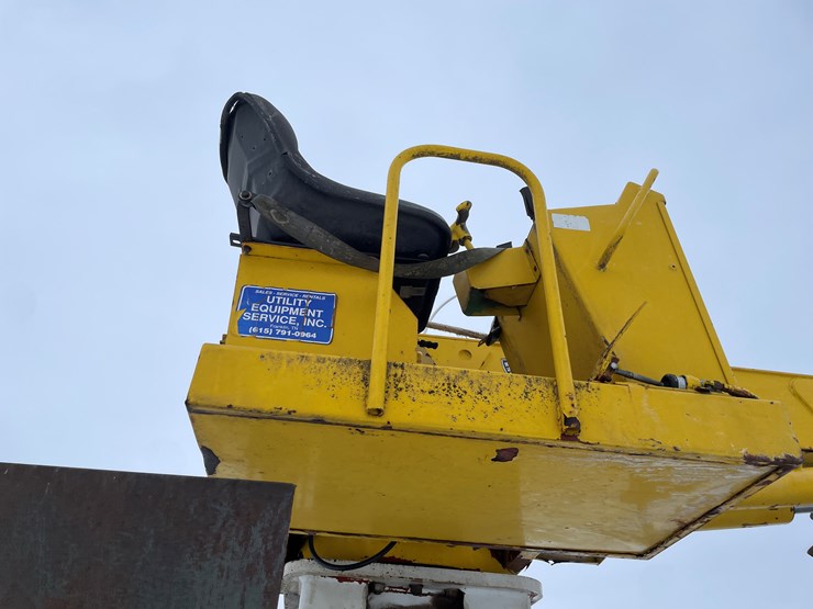 #1168-•-1988-gmc-topkick-sierra-digger-derrick-truck-(has-mn-title)-image-14