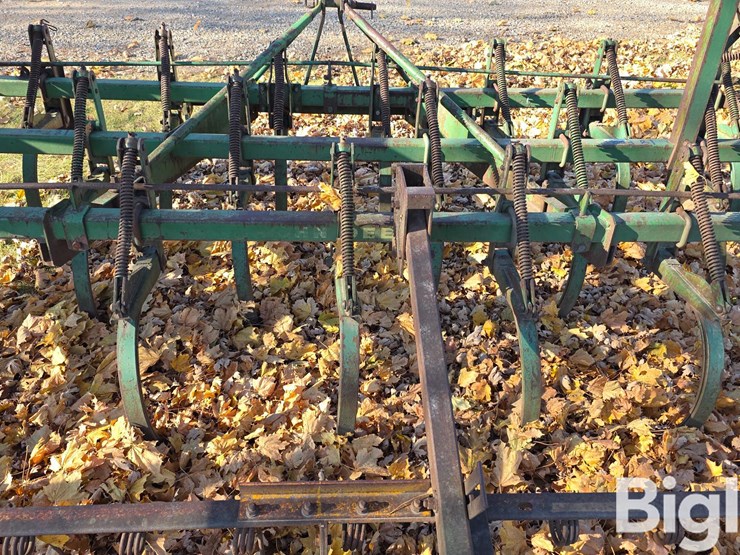 john-deere-18-image-16