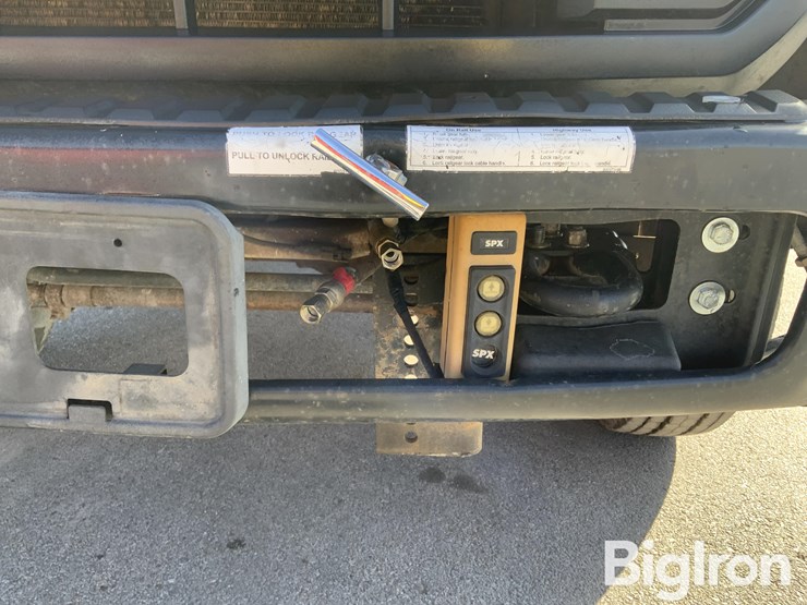 ford-f350-xl-image-13