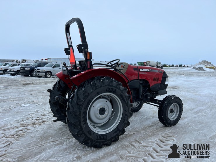 case-ih-farmall-70a-image-5