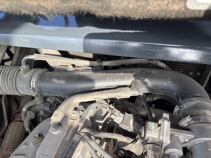 2020-toyota-8fg35u-image-33