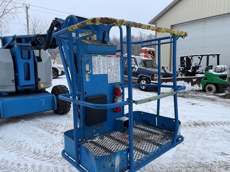 #7468-•-2006-genie-z-34/22-manlift-image-10