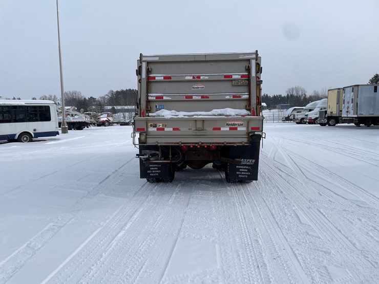 #1164-•-2004-sterling-plow-truck-(has-mn-title)-image-4