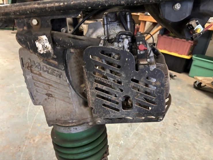 2007-wacker-neuson-bs60-4s-image-6