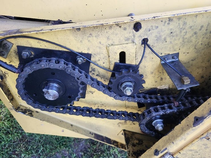 new-holland-590-image-17