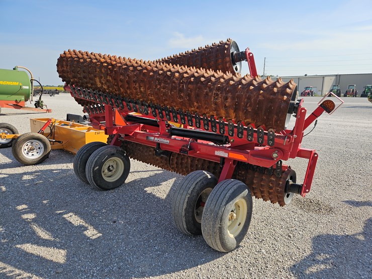 #203407-•-2014-brillion-xlh144-cultipacker-image-5