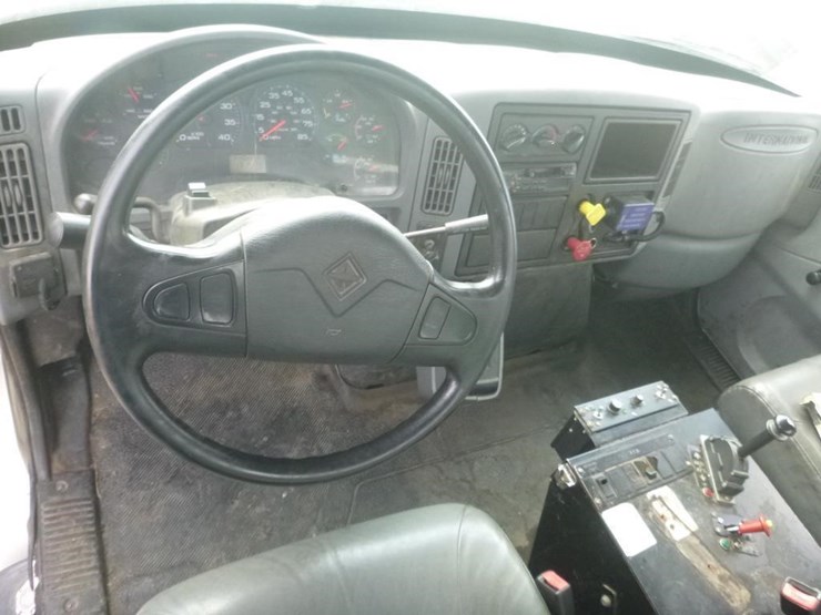 international-durastar-4400-image-18