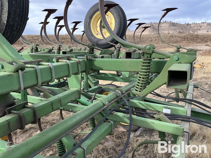 john-deere-1010-image-13