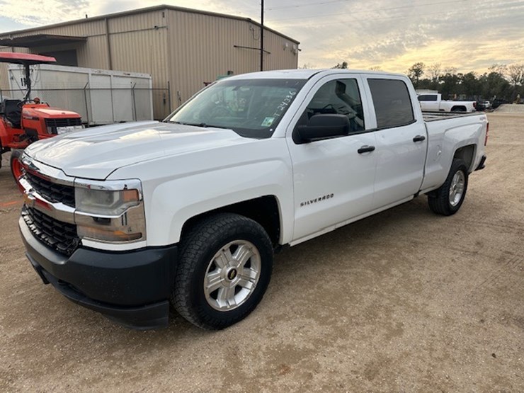 2016-chevrolet-2500-image-1