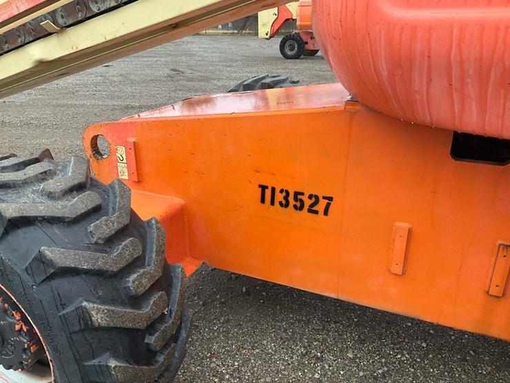 jlg-600s-image-25