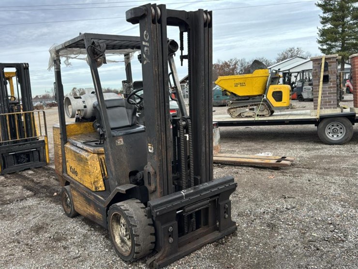 #1358-•-yale-forklift*-image-7
