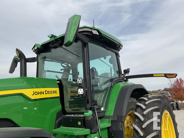 john-deere-8r-250-image-25