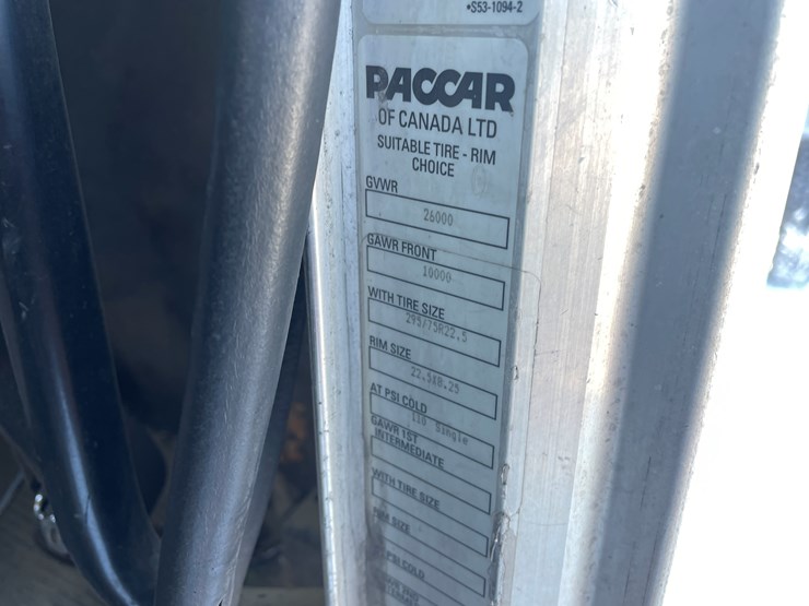 #1160-•-2008-peterbilt-pb335-hook-truck-(has-mn-title)-image-28