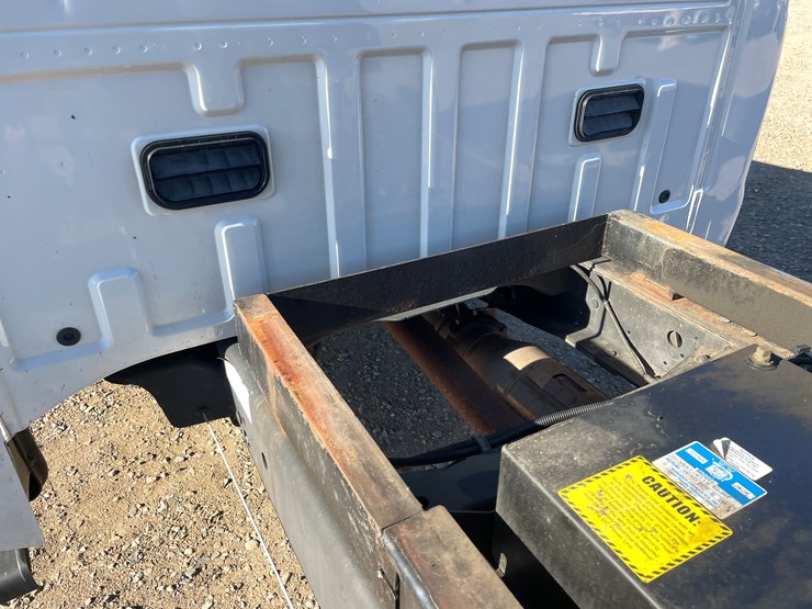 2010-ford-f550-image-39