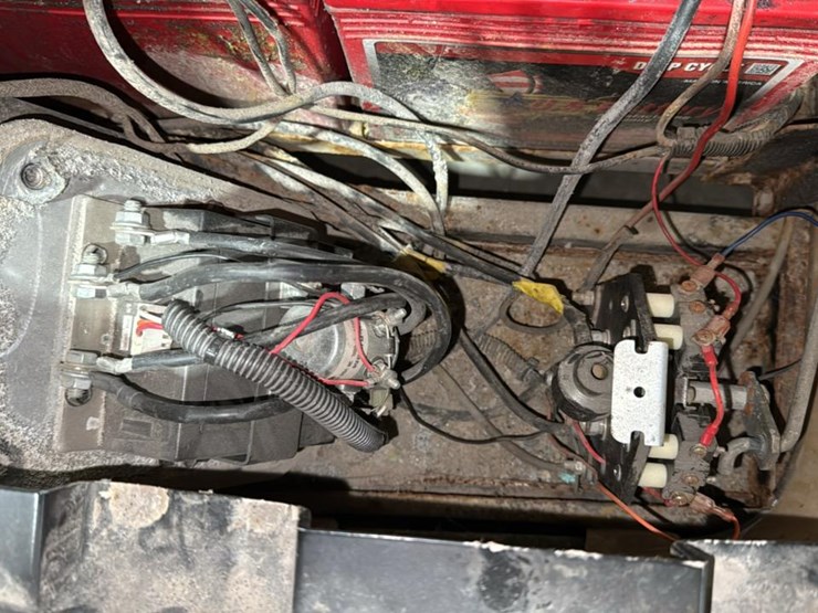 #2351-•-electric-golf-cart*-image-9