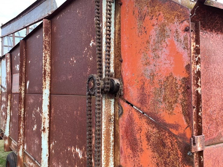 #200-•-forage-king-14"-chopper-box-(boyceville,-wi)-image-40