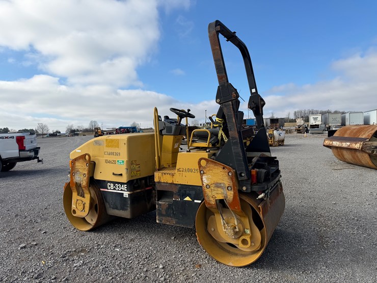 caterpillar-cb-334e-image-22