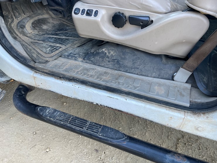 ford-f250-xl-image-37