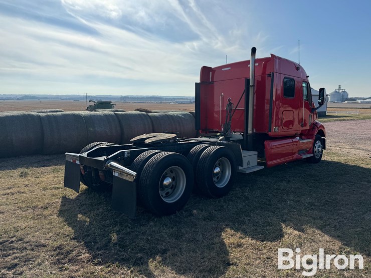 2006-peterbilt-387-image-5