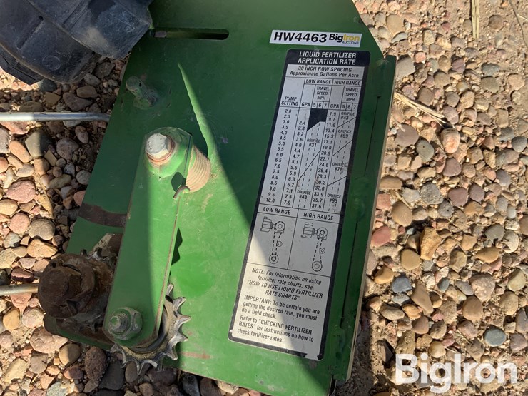 john-blue-16-row-fertilizer-pump-and-distributor-image-13