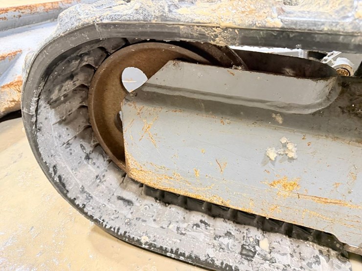 takeuchi-tb230-image-16