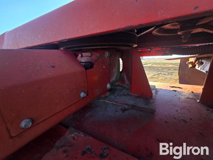 new-holland-1431-image-19