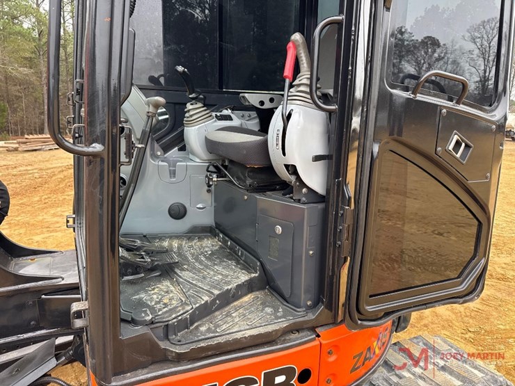 hitachi-zx55u-5a-image-19