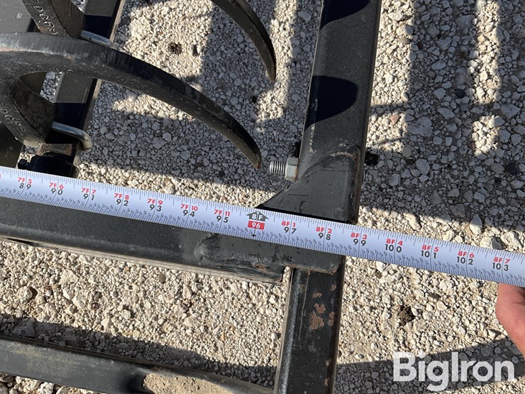 new-holland-99-image-17