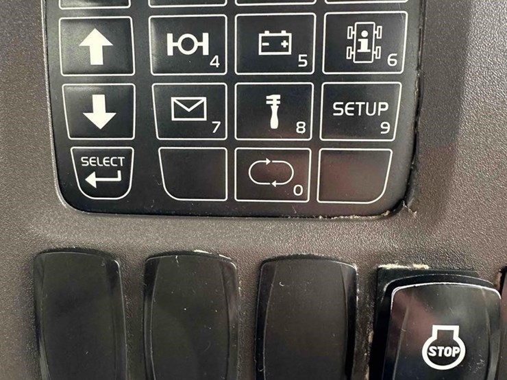 2019-volvo-a25g-image-30