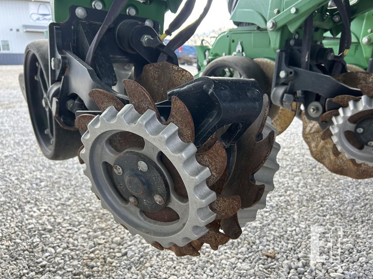 john-deere-1795-image-32