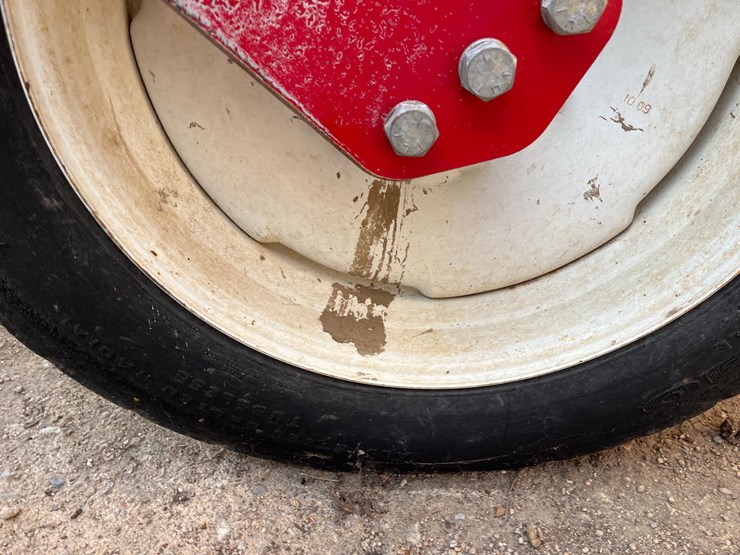 massey-ferguson-8800-image-11