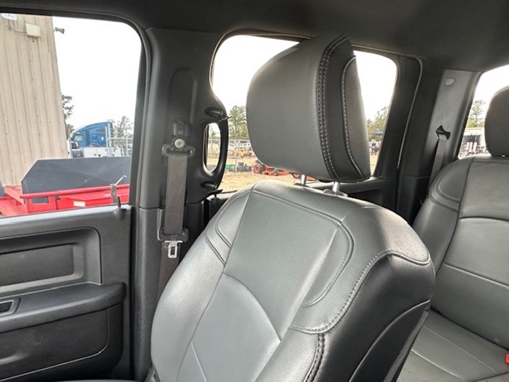 2022-dodge-ram-2500-image-38