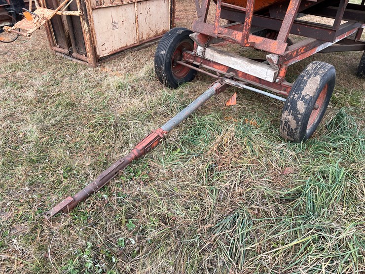 #206-•-kory-gravity-box-on-running-gear-(boyceville,-wi)-image-7