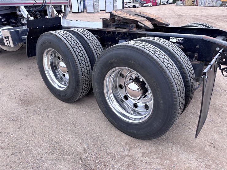 western-star-4700-image-6