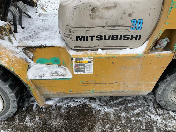 mitsubishi-fg30-image-25