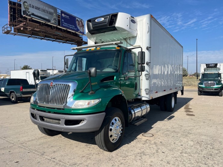 2019-international-durastar-4300-image-1