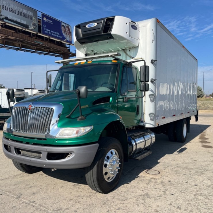 2019 INTERNATIONAL DURASTAR 4300