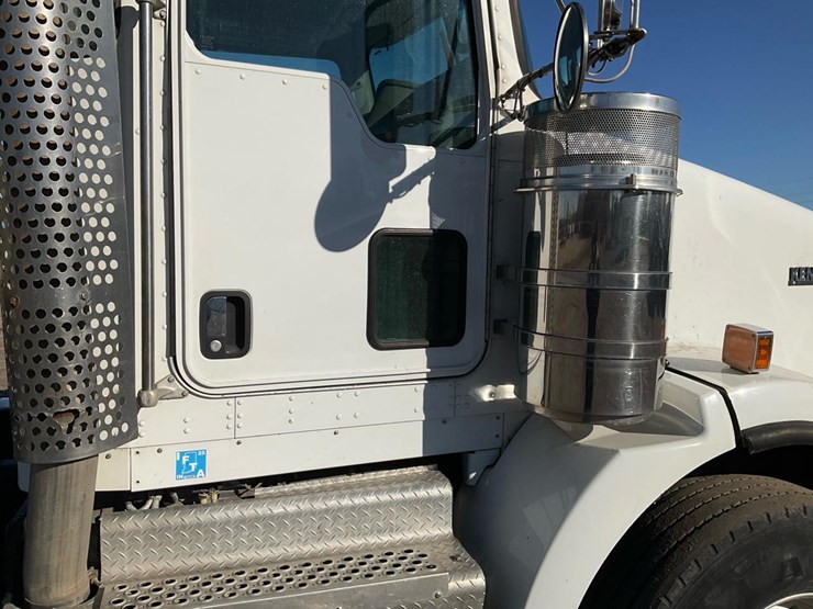 kenworth-t800-image-63