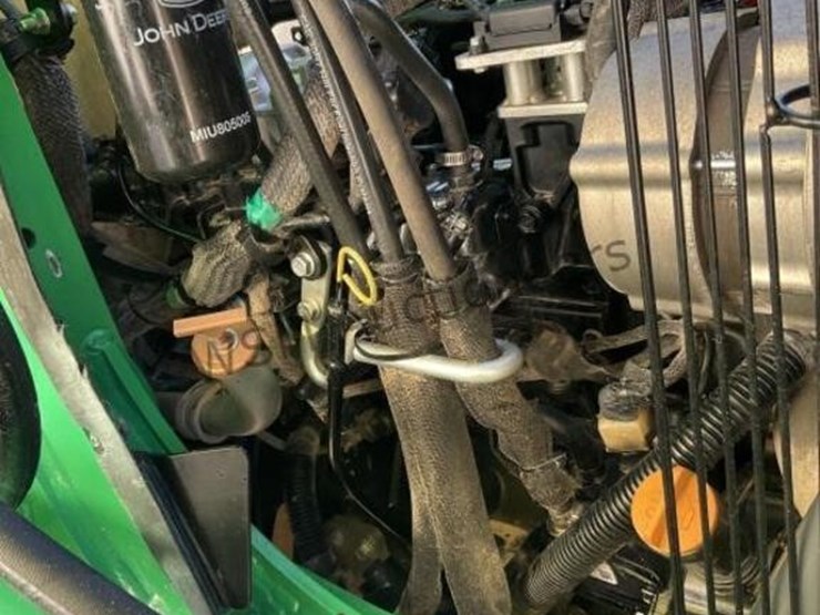 2018-deere-310l-ep-image-12