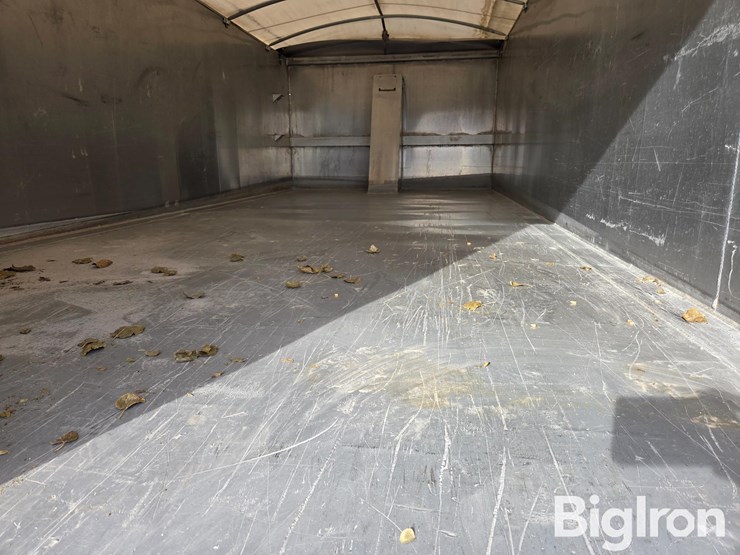 international-7400-image-19