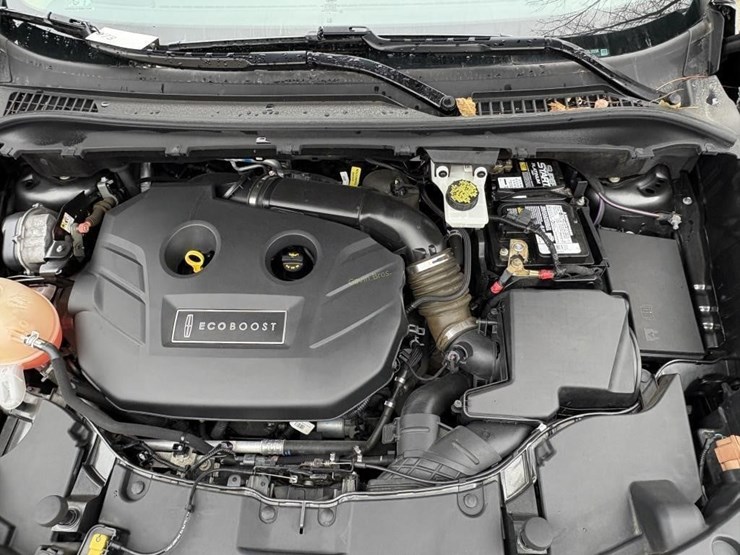 2017-lincoln-mkc-suv-image-14