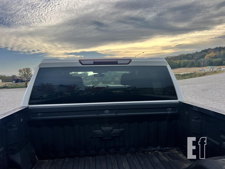 chevrolet-silverado-1500-image-41