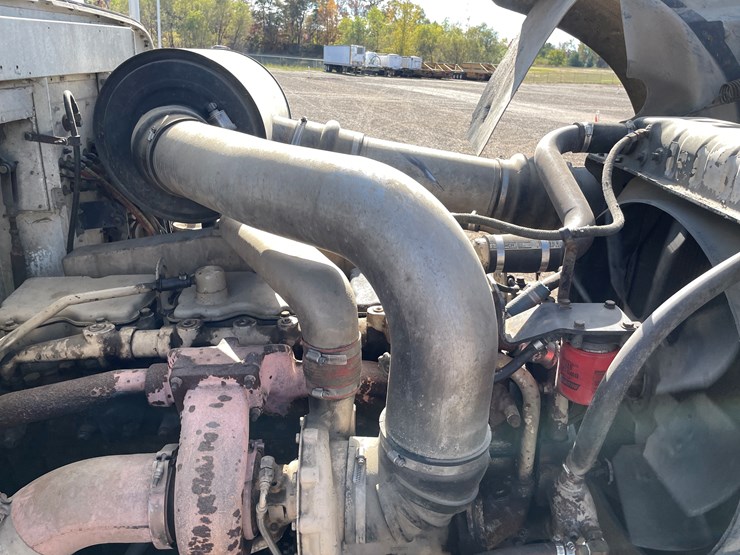 international-9300-image-16