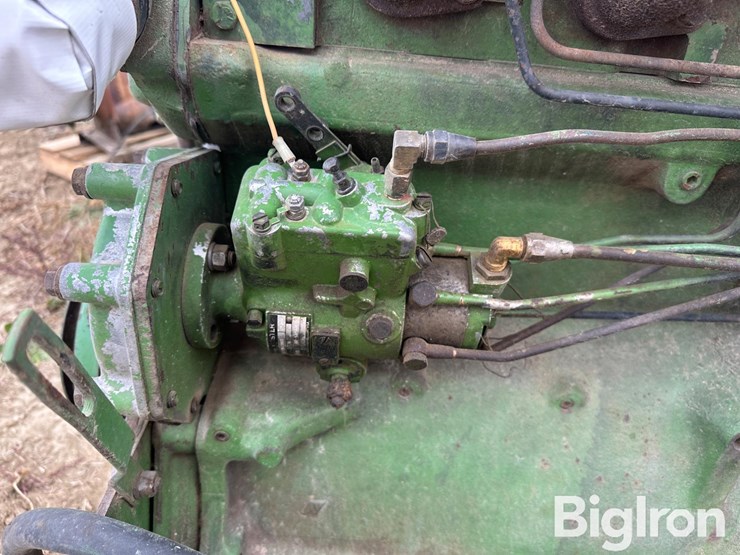 john-deere-329-image-9