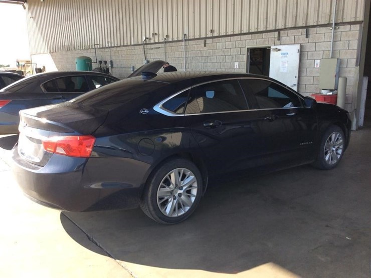 2018-chevrolet-impala-sedan-image-3