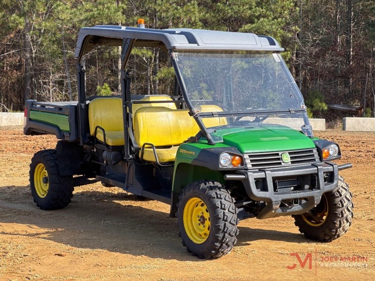2022-john-deere-xuv855m-s4-utv-image-1