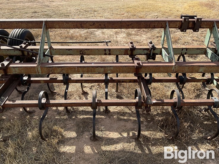 bigham-bros-3-pt-duckbill-winged-ripper-plow-image-16