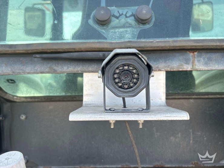 john-deere-6135e-image-25