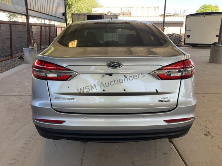 2020-ford-fusion-hybrid-sdn-image-6