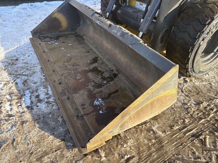 new-holland-l328-image-13